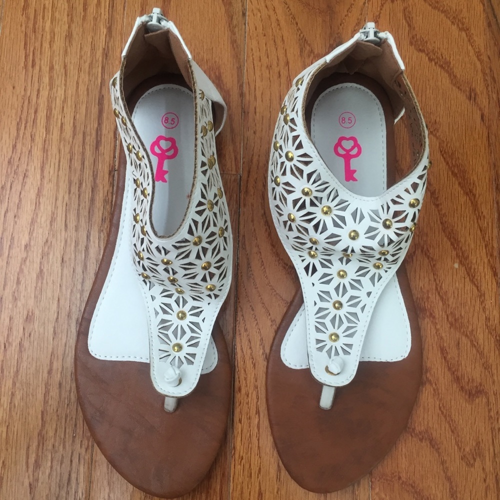 Women’s White Sandals
